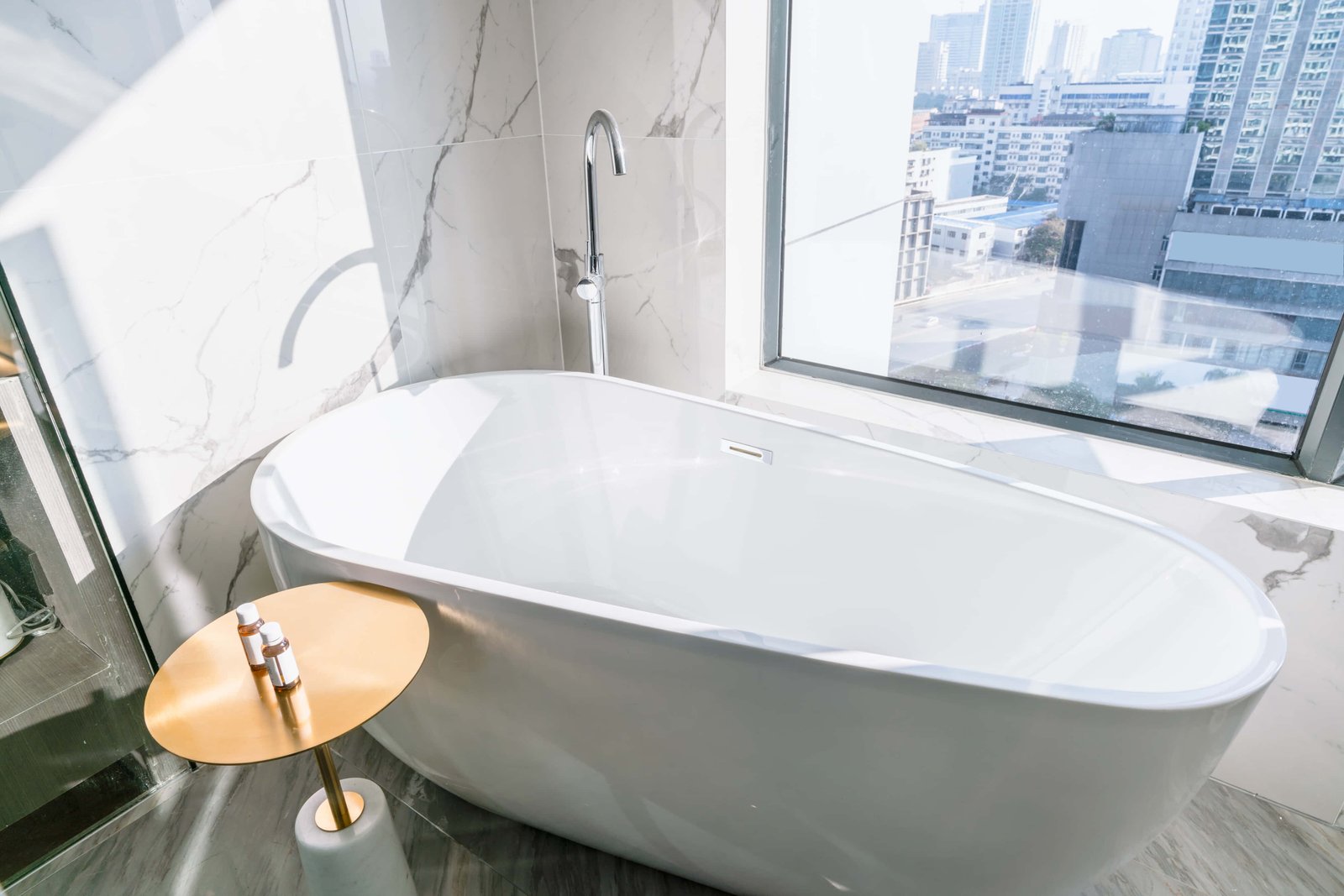 Bathtub Reglazing Service in Downey, CA